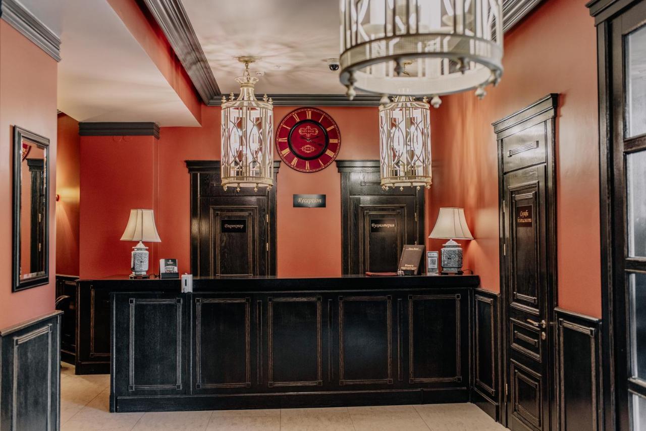 Plaza Hotel Kokshetau Bagian luar foto