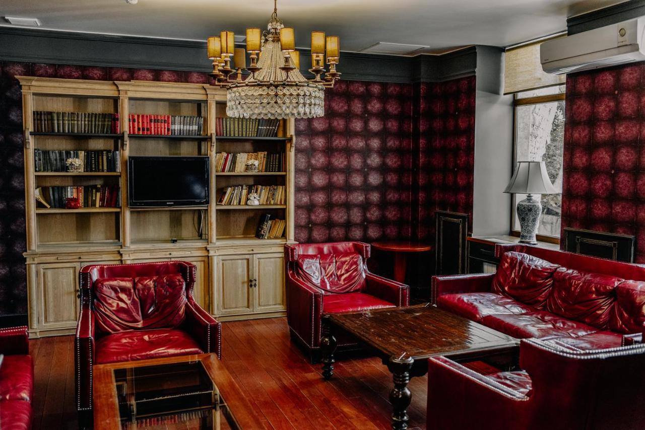 Plaza Hotel Kokshetau Bagian luar foto